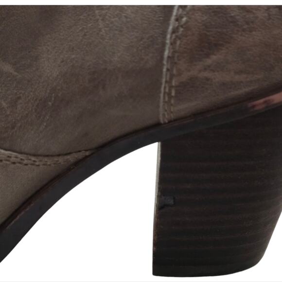 Lucky Brand Ehllen Leather Taupe Heeled Ankle Bootie Almond Toe Women's Size 9 - Picture 9 of 10